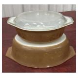 2 Pyrex dishes "Early American" *1 without lid