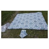 NICE Full size comforter, pillow shams, bed skirt