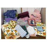 Bath & kitchen towels, oven mitts, table runner