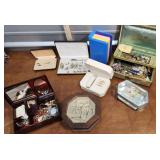 Jewelry boxes with contents