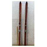 Pair Of Hawthorn Ski