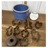 Blue crock, shaker, cookie cutters *crock has a