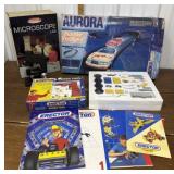 Skilcraft microscope, Aurora racetrack, erector