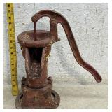Well pitcher Pump