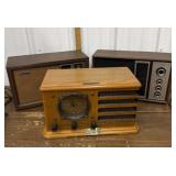 3 radios - Sony, Panasonic, Thomas