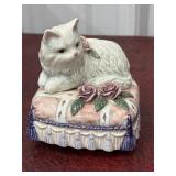 Lefton Ceramic Cat on Pillow Music Box - plays