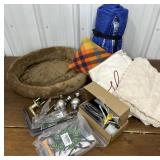 Dog bed. Travel blanket End of consignment