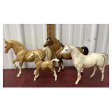 4 Breyer horses