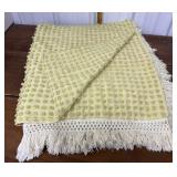Green chenille bedspread aprx 98ï¿½ x 92ï¿½