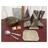 Copper pan, vintage toaster, stopwatch etcï¿½