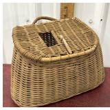 Fishing creel basket