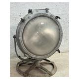 Crouse-Hinds Industrial Spotlight- needs