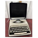 Remington Envoy typewriter