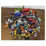 Matchbox, Hotwheels w/ tote