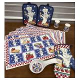 Pillsbury placemats (6), oven mitt, potholders,