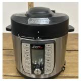 Power Quick Pot,  w/Lid for slow cooking *