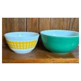 Pyrex - Vintage Yellow Polka Dot & Green Primary