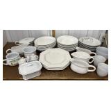 Plates, bowls, gravy boats, etc *some Syracuse