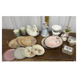 Wedgwood mini vase, butter pats, salt & pepper