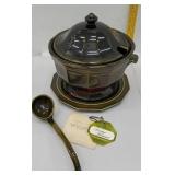 Pfaltzgraff pottery soup tureen