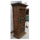 Amazing Wine cabinet