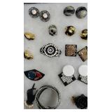 Tray of jewelry - blacks