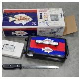 The Pan Handler fish knife