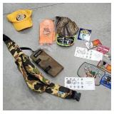 Box - hunting club, hat, stickers, fanny pack,