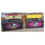 2 MTH cars - Reefer & cattle car