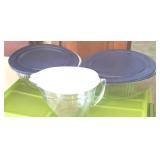 2 lg Pyrex bowls with lids and huge Pyrex
