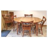 Kitchen table with 5 chairs & 2 extra leaves