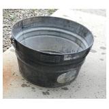 Round wash tub