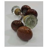 3 vintage Bennington & glass door knobs