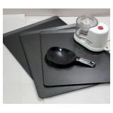 Mini Betty crocker food chopper, airbake cookie