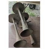 Triple truck horn needs work