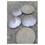 5 Plymouth hub caps