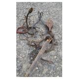 Buggy steps, lamp parts, pulley, etc