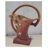 Roseville pottery basket - beautiful condition