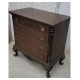 Maddox Queen anne 4 drawer chest