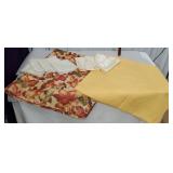 2 fall table cloths & napkins