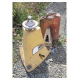 Tire balance, fuel can, Jack stands parts