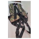 Hunting safety harness