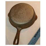 #5 Griswold frying pan