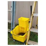 Mop bucket