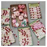 Box of popcorn looking vintage Christmas items