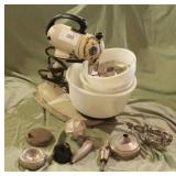 Hamilton Beach Kitchen mixer (antique)