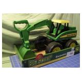 Ertl John Deere Big Scoop Excavator