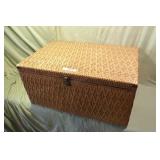 Picnic basket & picnic set