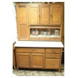 Hoisier Cabinet / Baking cabinet