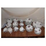 Serving Set - Royal Daulton - Old Leeds Spray